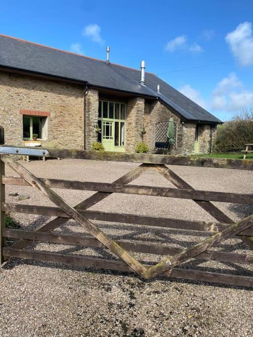 The Wheelhouse At Hewish Mill Bittadon Exterior foto